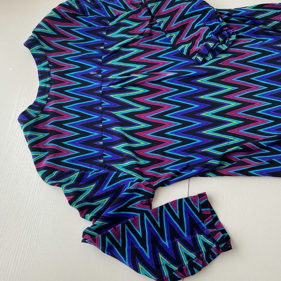 Amanda Uprichard Silk Chevron H0i-Low Tunic V Neck Top Size Medium - Picture 6 of 11